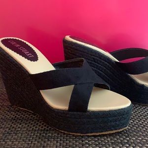 Women’s wedge sandals